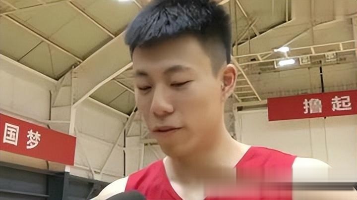 中欧体育官网入口-关于张镇麟陈旧性伤病复发离开国家队返回俱乐部康复的信息